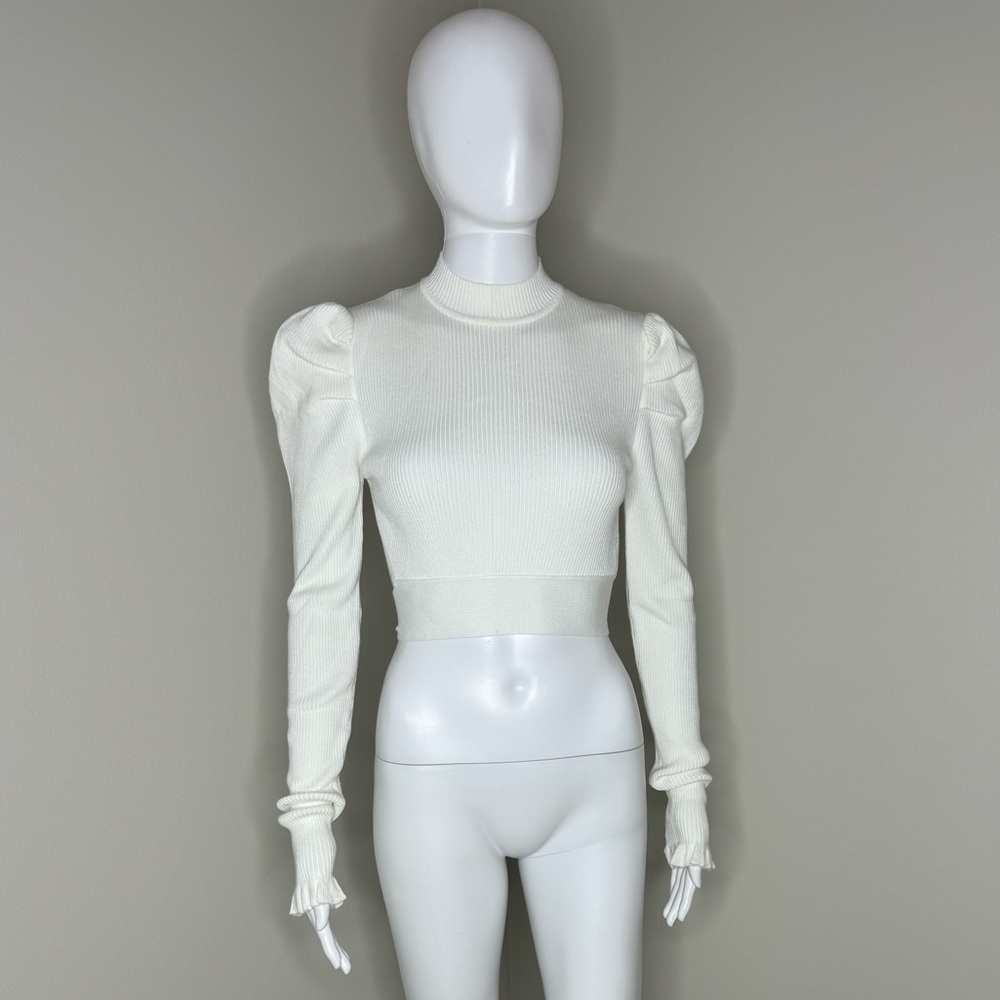 Akira top